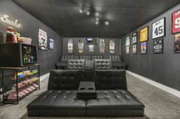 35-Guest Luxury Estate | Hot Tub, Sauna | Near ND