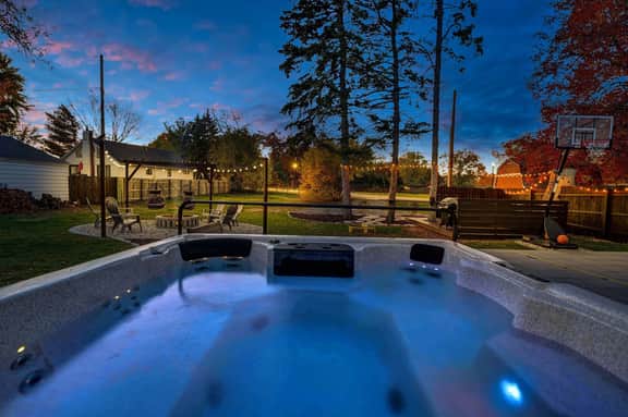 35-Guest Luxury Estate | Hot Tub, Sauna | Near ND